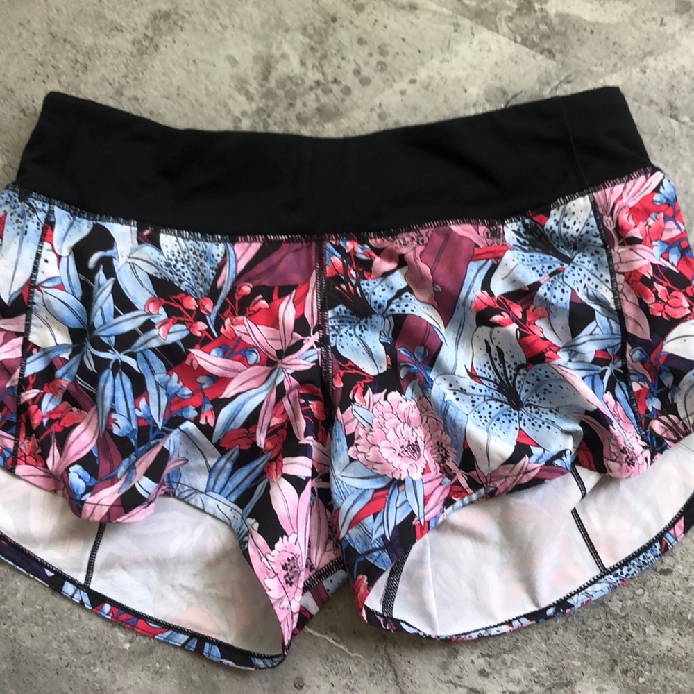 Lululemon shorts- like new. May be 4” not sure